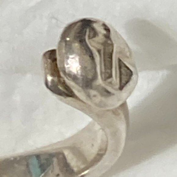 EP Mother of pearl gem in silver by-pass ring, "T" or a cross on the other node. - Picture 11 of 14